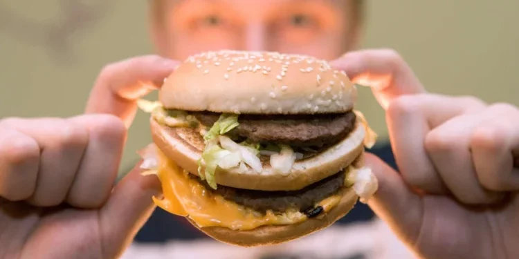 الهامبرجر في تركيا أغلى من أمريكا!