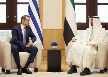 اليونان تحذو حذو تركيا في إلغاء رحلة إلى الإمارات وسط شائعات حول صحة بن زايد