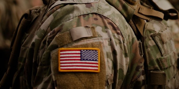 ما حجم الوجود العسكري الأمريكي في الشرق الأوسط؟