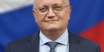 بوتين يعين السفير الروسي السابق في مصر مساعدا لوزير الخارجية