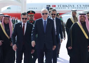 أردوغان يصل إلى المملكة العربية السعودية