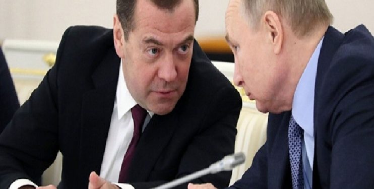 أول تعليق روسي على الهجمات على إيران: سنرى من سيصمد