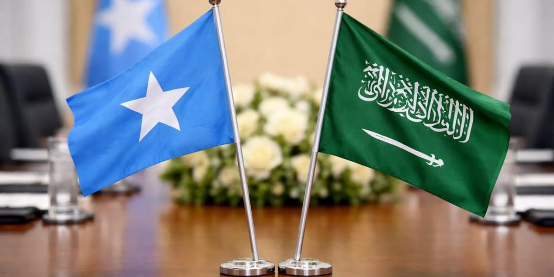 الصومال والسعودية توقعان اتفاقية دفاعية بمنطقة البحر الأحمر