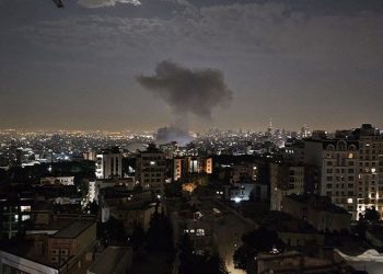 القواعد الأمريكية في الكويت والإمارات وقطر والبحرين تتعرض لهجوم من الحرس الثوري