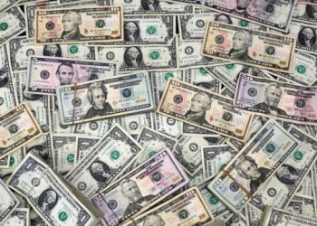 تحت ظلال الحرب.. مبيعات قياسية للأجانب في السندات التركية