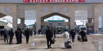 تركيا.. هل يكتظ معبر كابيكوي الحدودي مع إيران بالنازحين؟