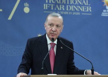 أردوغان: لابد من إيقاف الحرب قبل تفاقمها