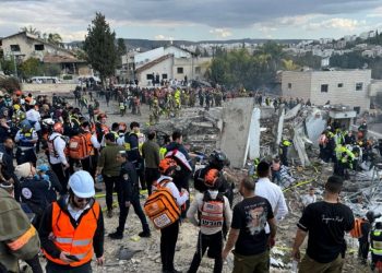 قتلى وجرحى باستهداف إيراني لغرب القدس المحتلة