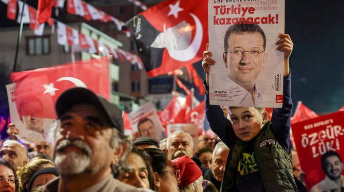 بعد عام على اعتقاله.. تركيا تبدأ محاكمة إمام أوغلو