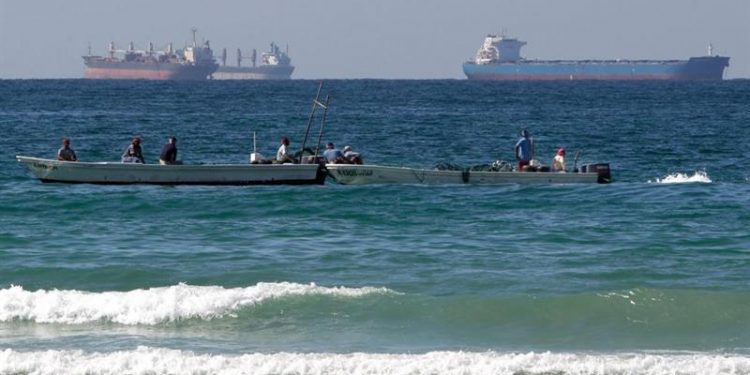 الحرب الإيرانية تعطل سلاسل إمداد الشحن البحري والجوي العالمية