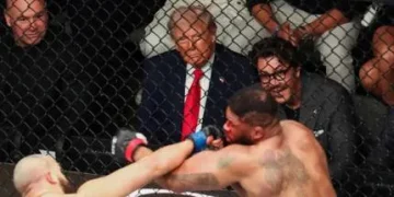 ترامب يتابع “نزال القفص” بينما يصارع نائبه الدبلوماسية في باكستان