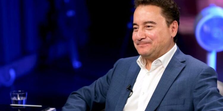 باباجان يؤيد دعوات الانتخابات التكميلية في تركيا