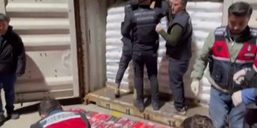 إحباط تهريب شحنة كوكايين ضخمة بقيمة 500 مليون ليرة في إسطنبول