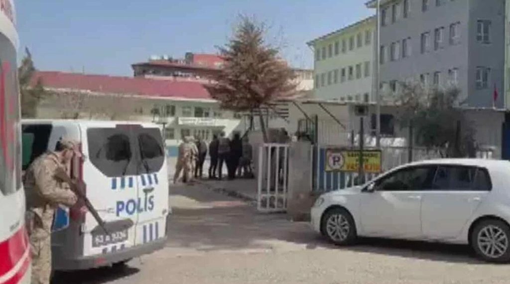 تركيا.. مسلح يطلق النار ويحتجز رهائن داخل مدرسة في أورفة