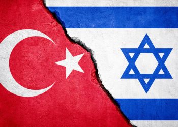 تحليل يوناني: شرق المتوسط على فوهة بركان.. وصدام “جيوسياسي فتاك” يلوح بين تركيا وإسرائيل