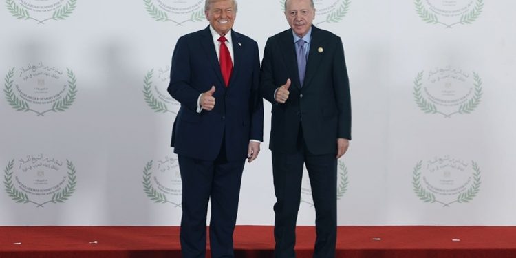 أردوغان يهاتف ترامب عقب قرار وقف إطلاق النار