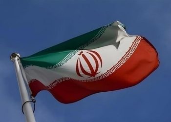 إيران تفرض تأشيرات دخول على مواطني لبنان