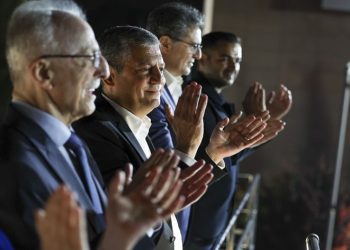 انتخاب زعيم حزب الشعب الجمهوري المعزول رئيسًا للكتلة البرلمانية