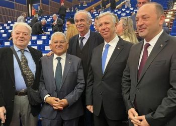 توافق تاريخي في تركيا.. عمدة أنقرة رئيساً لاتحاد المدن التاريخية
