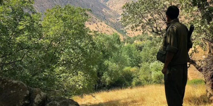 مواجهات بين الحرس الثوري والمعارضة الكردية غرب إيران
