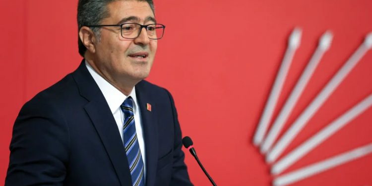 تركيا: تحركات داخل “الشعب الجمهوري” لعقد انتخابات