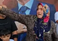 تركيا.. سكان عثمانية يحاصرون مقر “العدالة والتنمية”