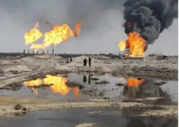 العراق يبدأ بتصدير النفط الخام عبر سوريا