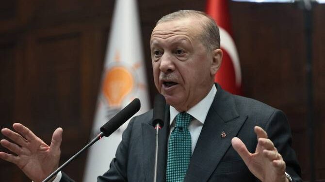 أردوغان يأمر بإجراء محادثات لإعادة فتح معهد هالكي المسيحي في تركيا