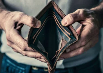 حد الجوع في تركيا يتجاوز 36 ألف ليرة والفقر يتخطى عتبة الـ 119 ألفاً
