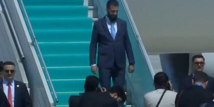 قمة الناتو… الرئيس السوري يصل أنقرة
