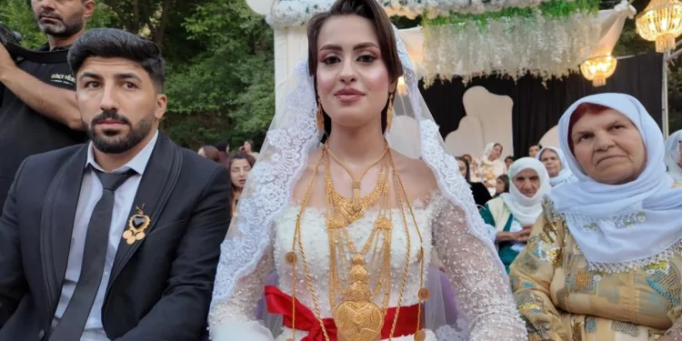 زفاف أسطوري في شرناق.. ملايين الليرات تُزيّن العروسين