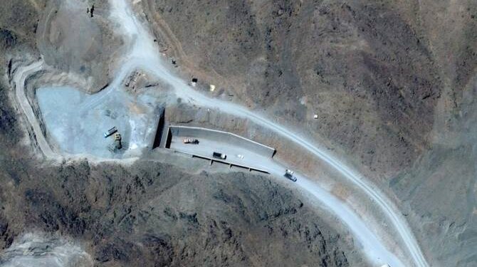 إيران تنفي وجود منشأة نووية في جبل كولانج