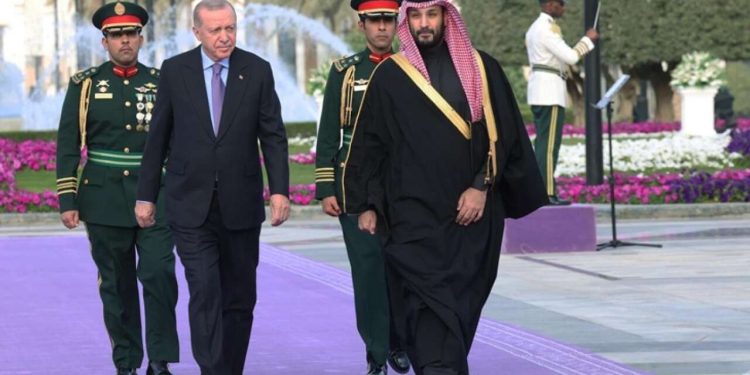 تركيا تمنح تسهيلات كبرى للشركات السعودية لإنشاء محطات الطاقة