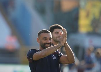 طرابزون سبور يبيع 25 ألف تذكرة موسمية مع انضمام محمد صلاح