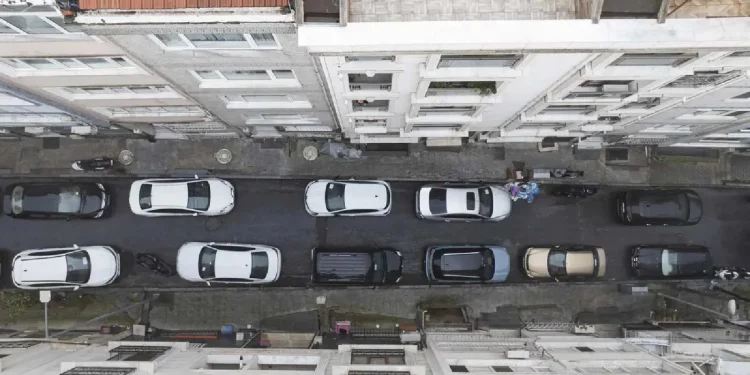 أزمة مواقف السيارات تفاقم معاناة سكان إسطنبول