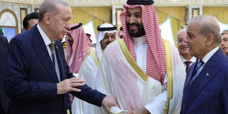 إسلام آباد: “اتفاق مكة الدفاعي” لا يستهدف أي دولة ويقوم على الردع المشترك
