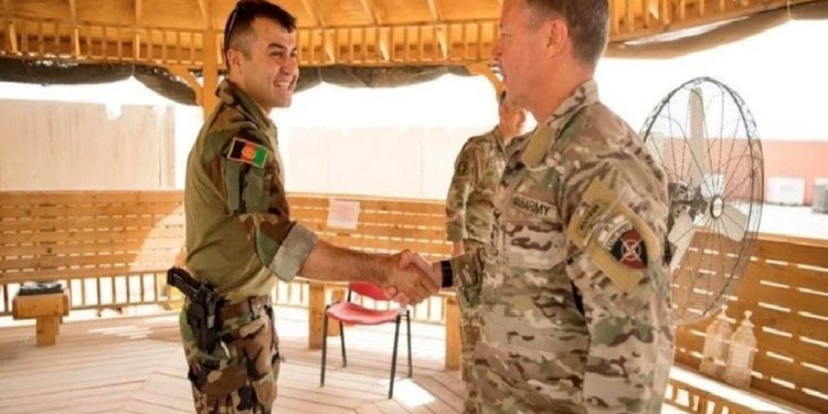 قوات أفغانية مدعومة أمريكيا تبدأ “النضال المسلح” ضد حكومة طالبان
