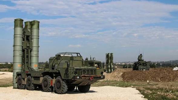 هل تحل الإمارات أزمة تركيا بشأن منظومة S-400 الروسية؟