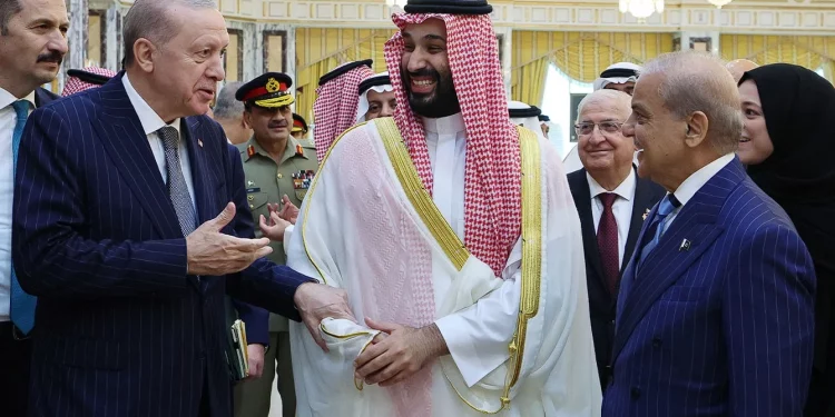 اللجنة الإستراتيجية لاتفاق “مكة” للدفاع تنعقد الاثنين في إسطنبول