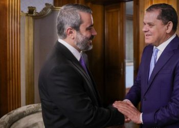 بعد غياب 10 سنوات.. سوريا تُعيد فتح سفارتها في ليبيا