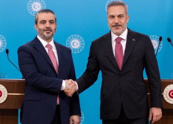 وزير الخارجية السوري: إسرائيل قصفـت قاعدة خاوية.. لا وجود تركي بالشمال