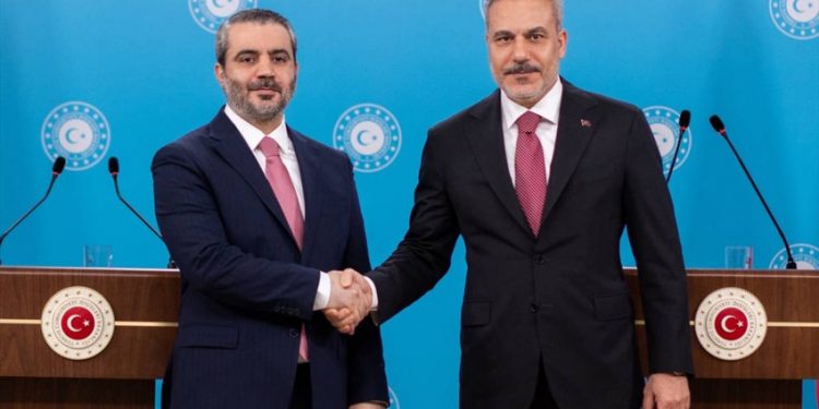 وزير الخارجية السوري: إسرائيل قصفـت قاعدة خاوية.. لا وجود تركي بالشمال