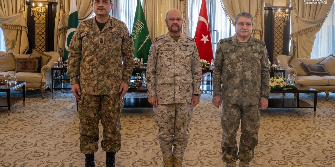 تركيا والسعودية وباكستان تعزز التعاون العسكري وسط تصاعد هجمات الحوثيين