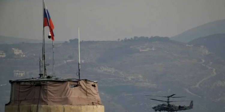 روسيا تبدأ إعادة إمداد قواعدها العسكرية في سوريا بموجب التفاهمات الجديدة