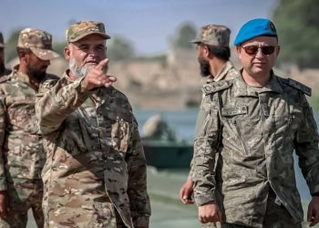 بعد القصف الإسرائيلي لقاعدة أبو الظهور… قوات تركية تدخل دير الزور