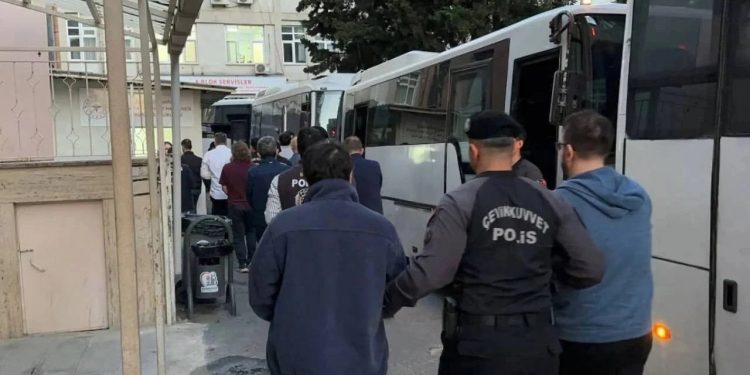 تركيا تضبط “شبكة احتيال” ضخمة مرتبطة بإسرائيل