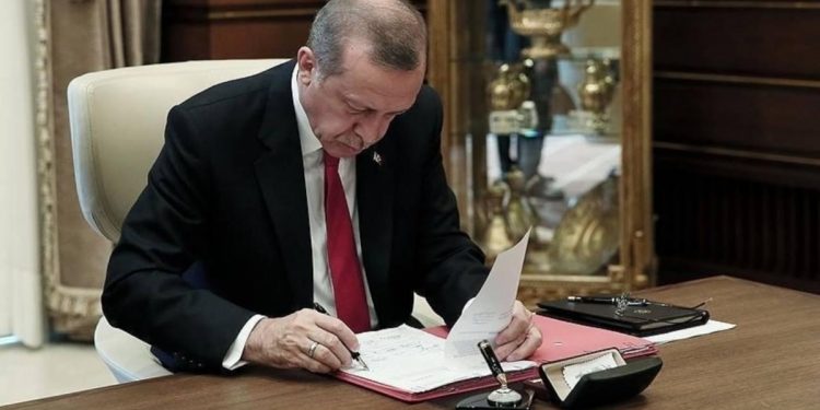 أردوغان يصدر مرسوماً رئاسياً بتعيين 12 سفيراً جديداً
