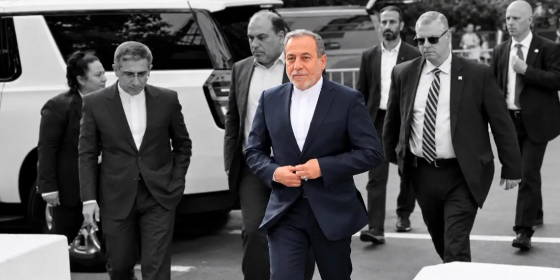 وكالة إيرانية تسخر من تبرير لقاء عراقجي مع ويتكوف