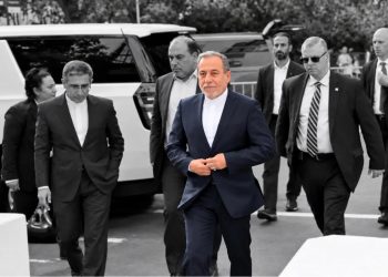 وكالة إيرانية تسخر من تبرير لقاء عراقجي مع ويتكوف