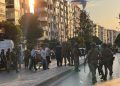 تركيا.. مسلح يحتجز رهينة داخل بنك في إزمير